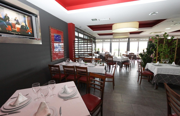 Restaurants - 4