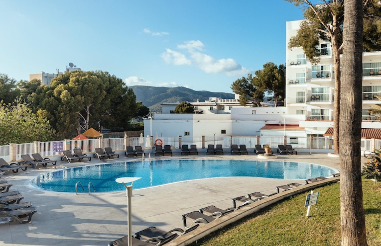 Swimming pools - 2