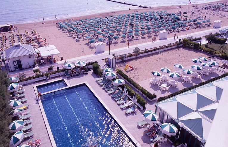 Swimming pools - 1