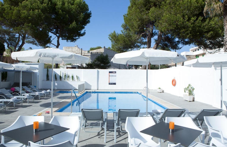 Swimming pools - 3