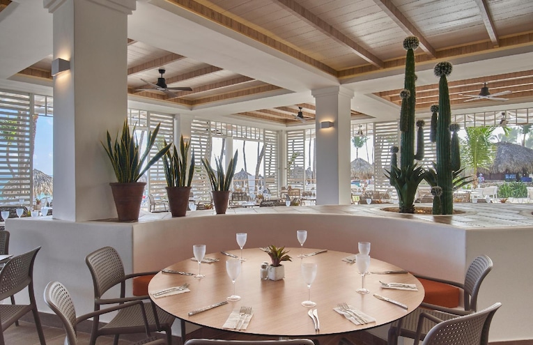 Restaurants - 7