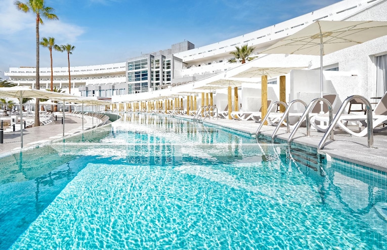Swimming pools - 1