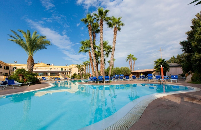 Swimming pools - 1