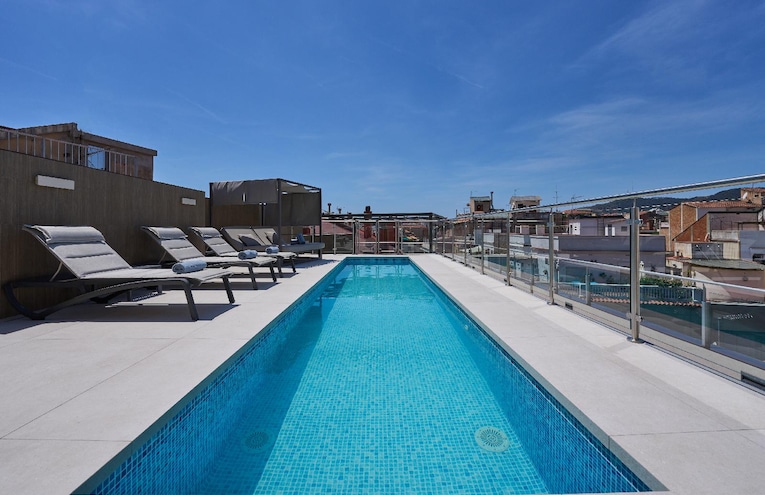 Swimming pools - 3
