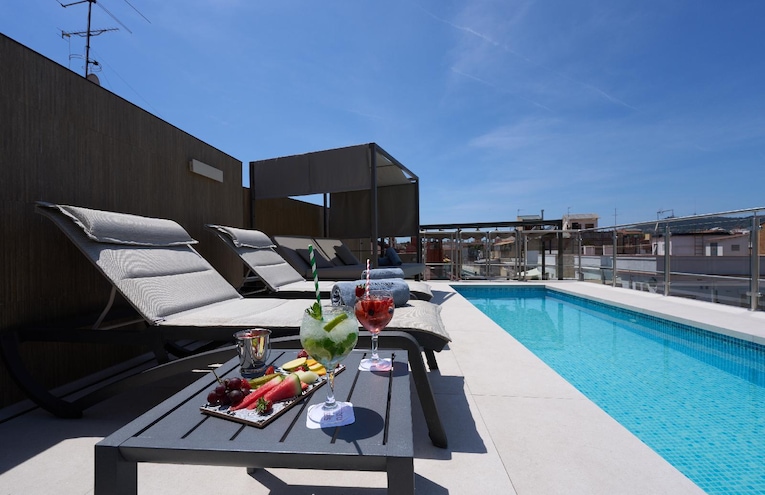 Swimming pools - 4