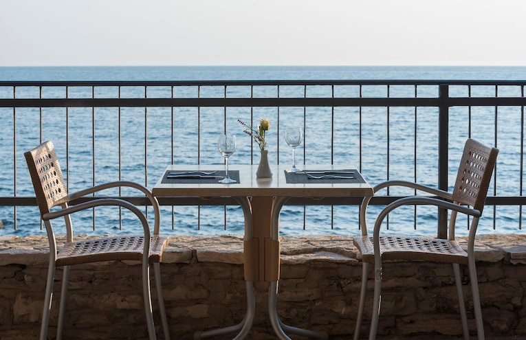 Restaurants - 5