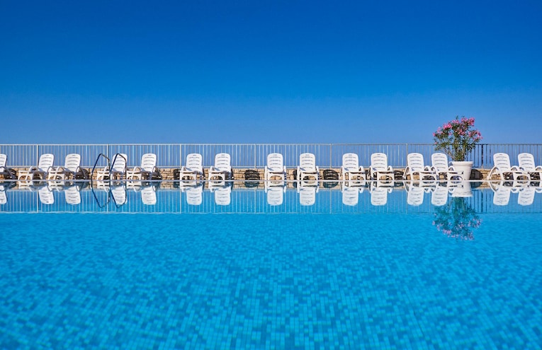 Swimming pools - 2