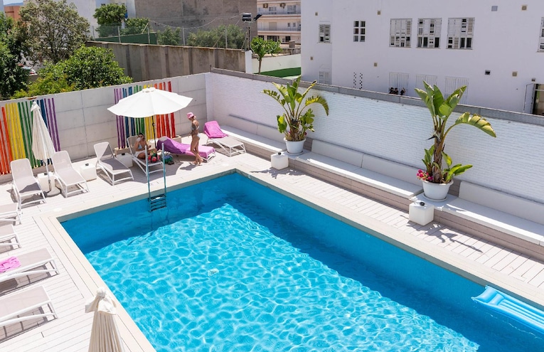 Swimming pools - 2