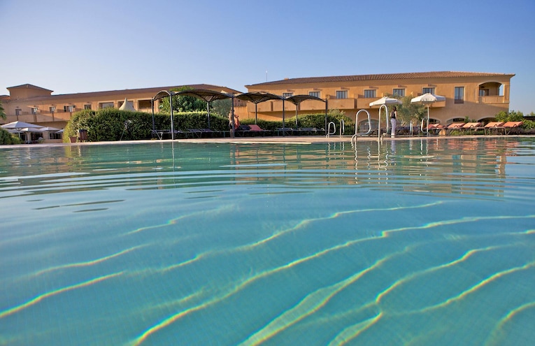 Swimming pools - 1