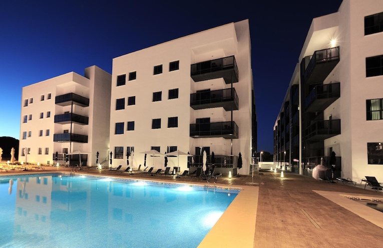 Swimming pools - 2