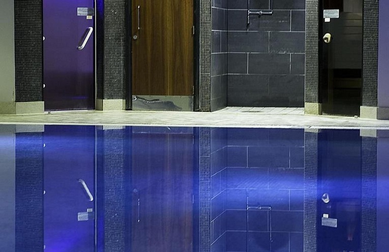 Swimming pools - 1