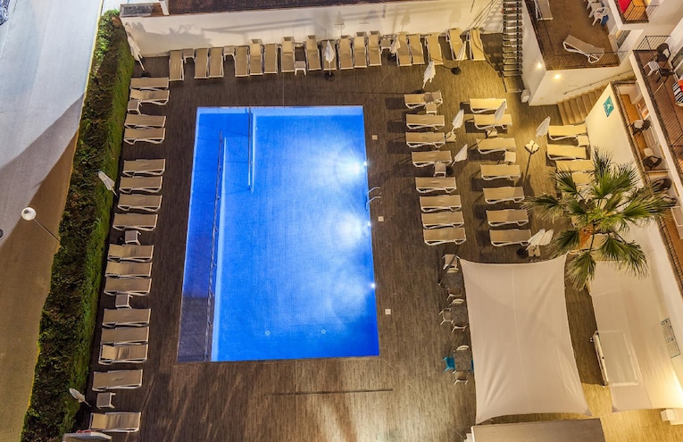 Swimming pools - 6