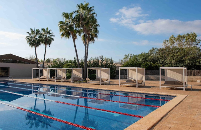Swimming pools - 1