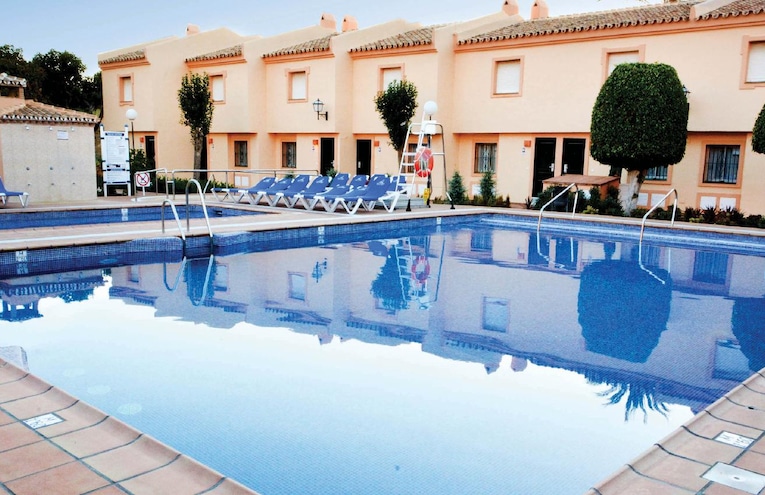 Swimming pools - 3