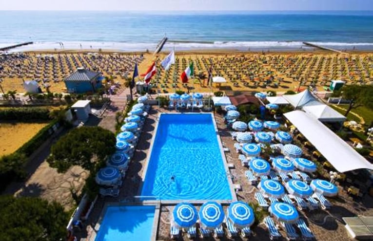 Swimming pools - 1