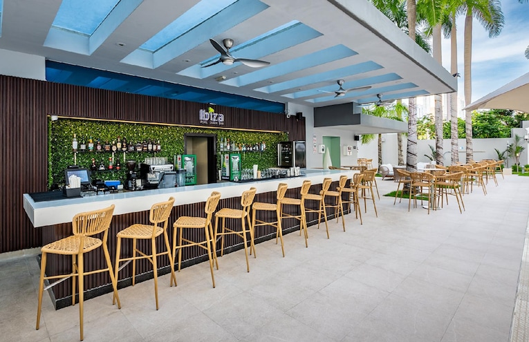 Restaurants - 6