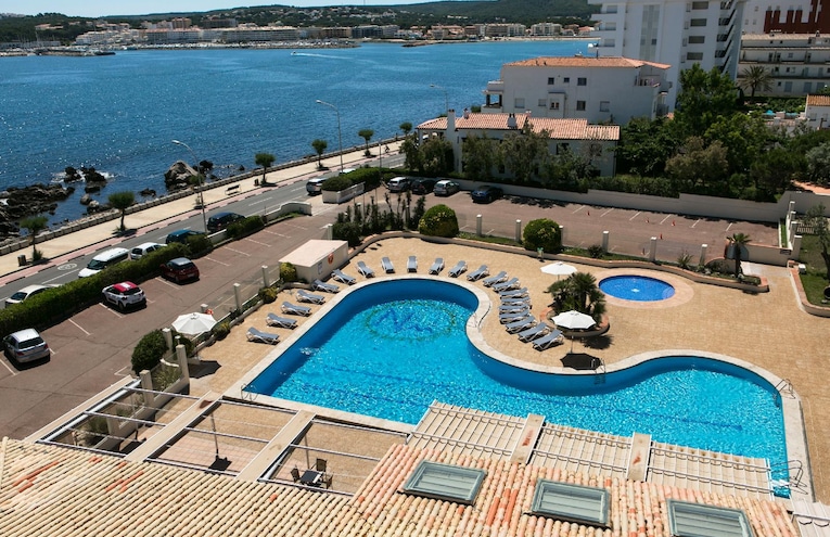 Swimming pools - 1