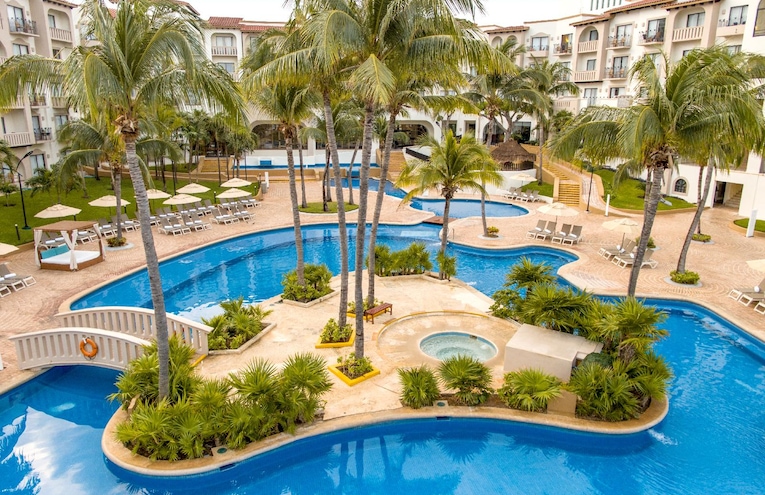 Swimming pools - 1