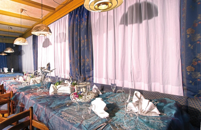 Restaurants - 3