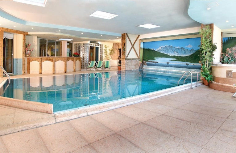 Swimming pools - 1