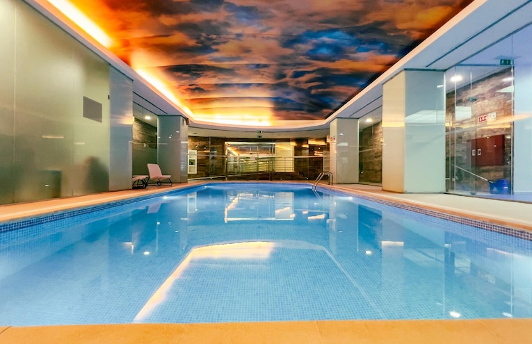Swimming pools - 1