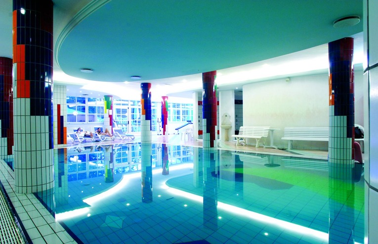 Swimming pools - 1