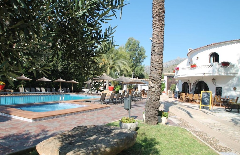 Swimming pools - 1