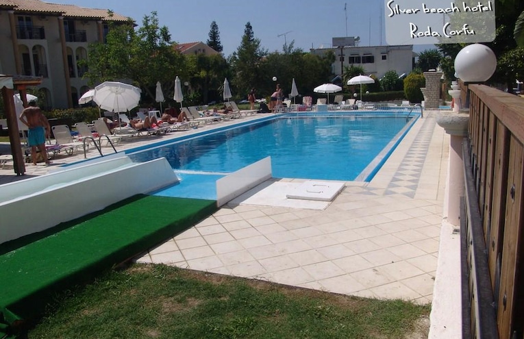 Swimming pools - 1