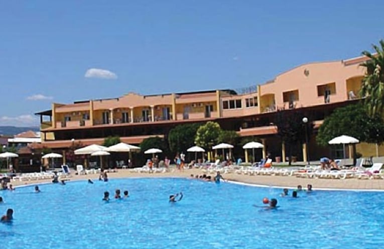 Swimming pools - 1