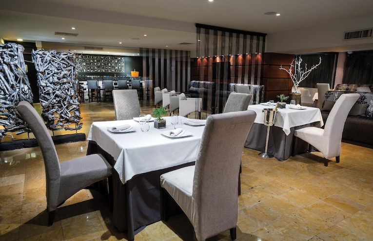 Restaurants - 4