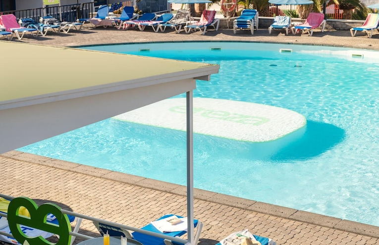 Swimming pools - 1