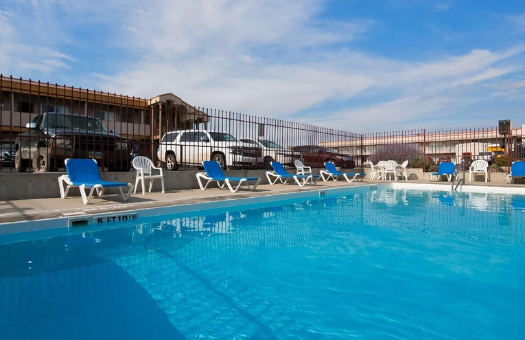 Swimming pools - 2