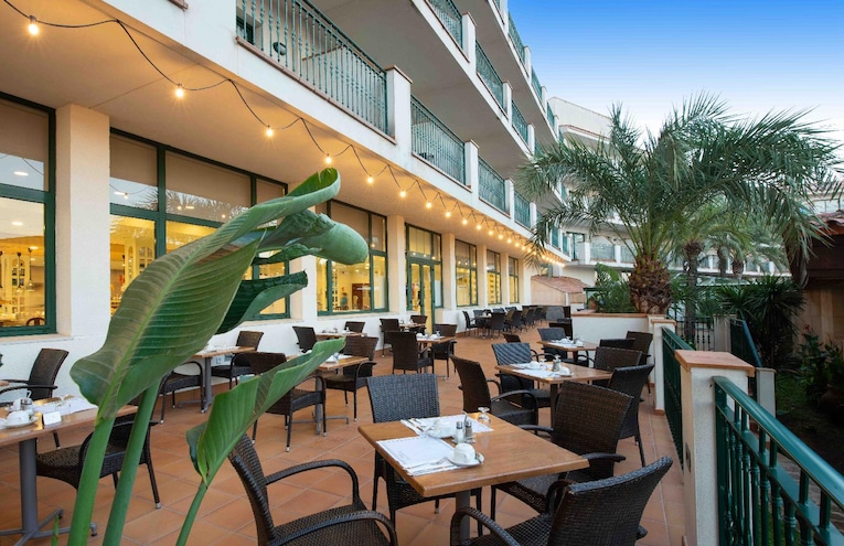 Restaurants - 1