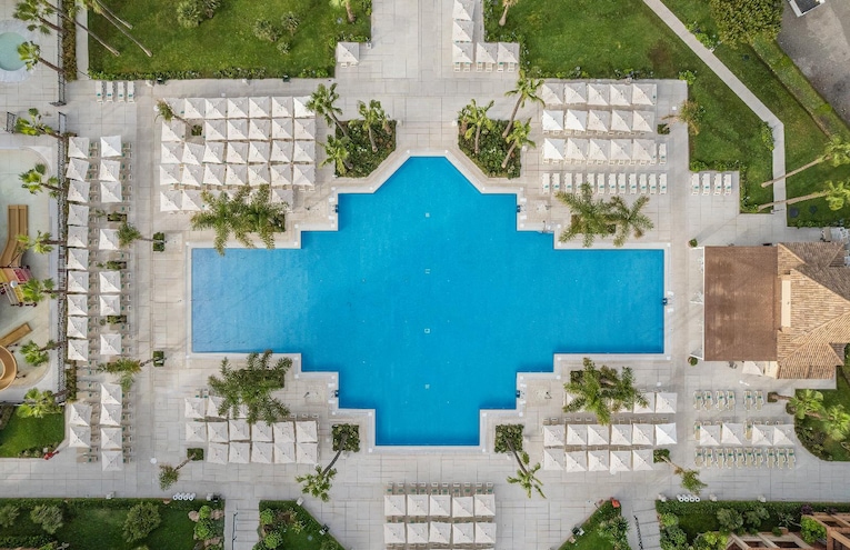 Swimming pools - 1