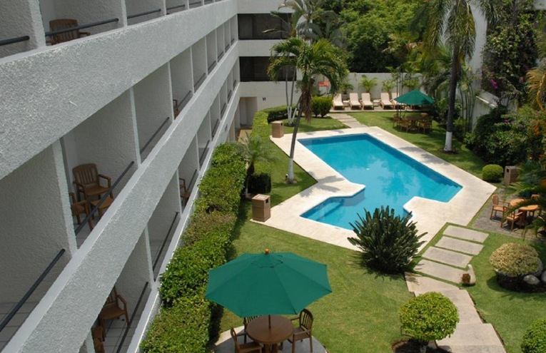 Swimming pools - 2