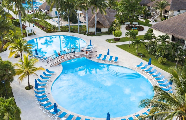 Swimming pools - 1