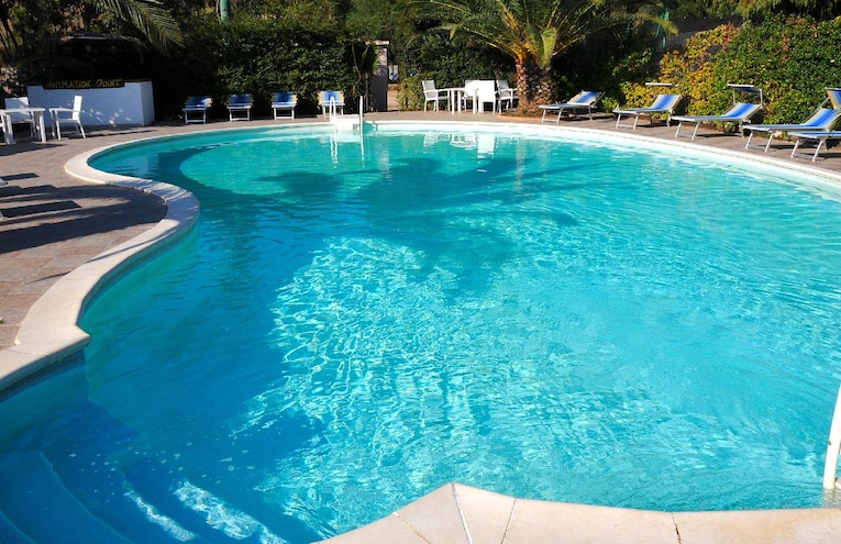 Swimming pools - 1