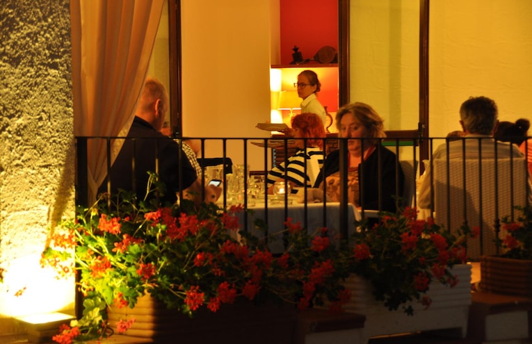 Restaurants - 4