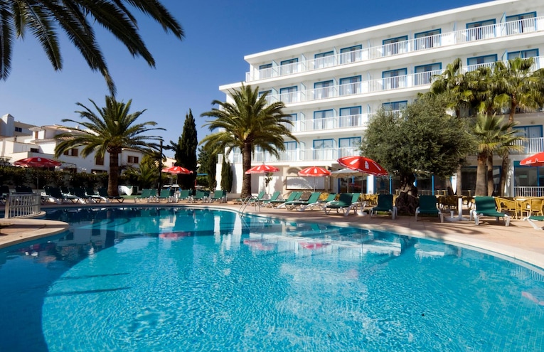 Swimming pools - 1