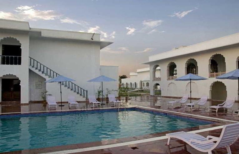 Swimming pools - 1
