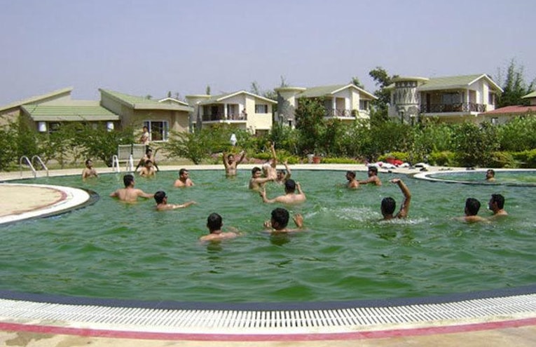 Swimming pools - 1