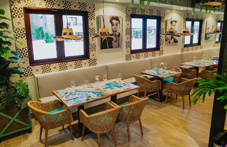 Restaurants - 7