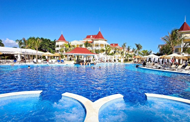 Swimming pools - 1