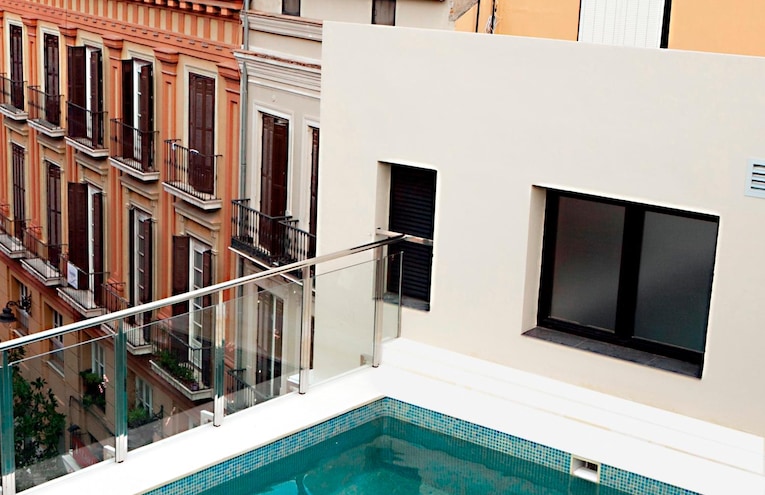 Swimming pools - 1