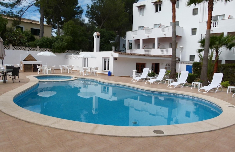 Swimming pools - 4