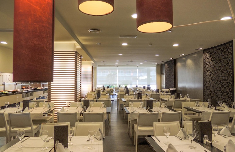Restaurants - 4