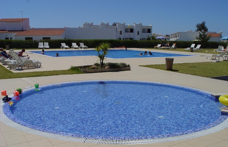 Swimming pools - 3