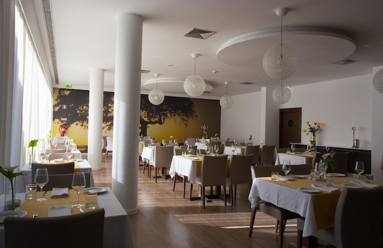Restaurants - 4