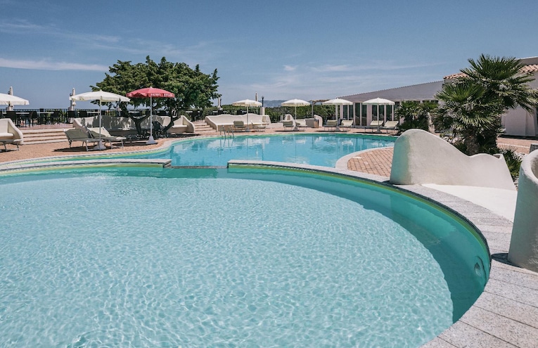 Swimming pools - 1