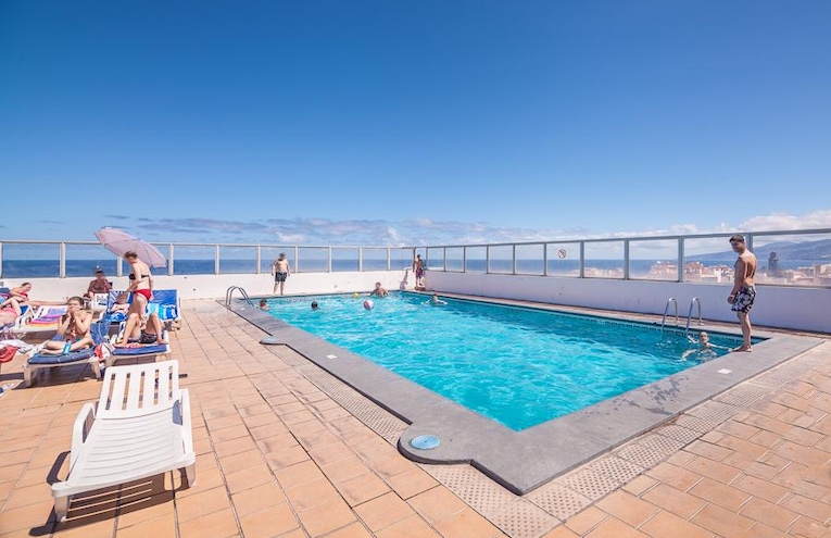 Swimming pools - 1